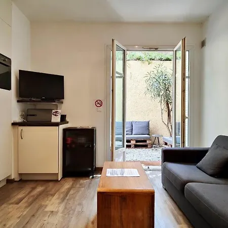 Maison Jeanne By Guys בית נופש