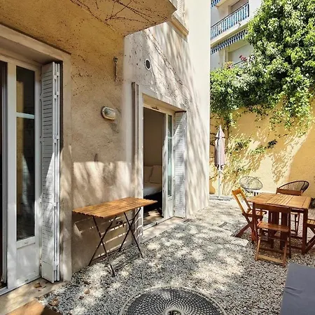 Maison Jeanne By Guys בית נופש *
